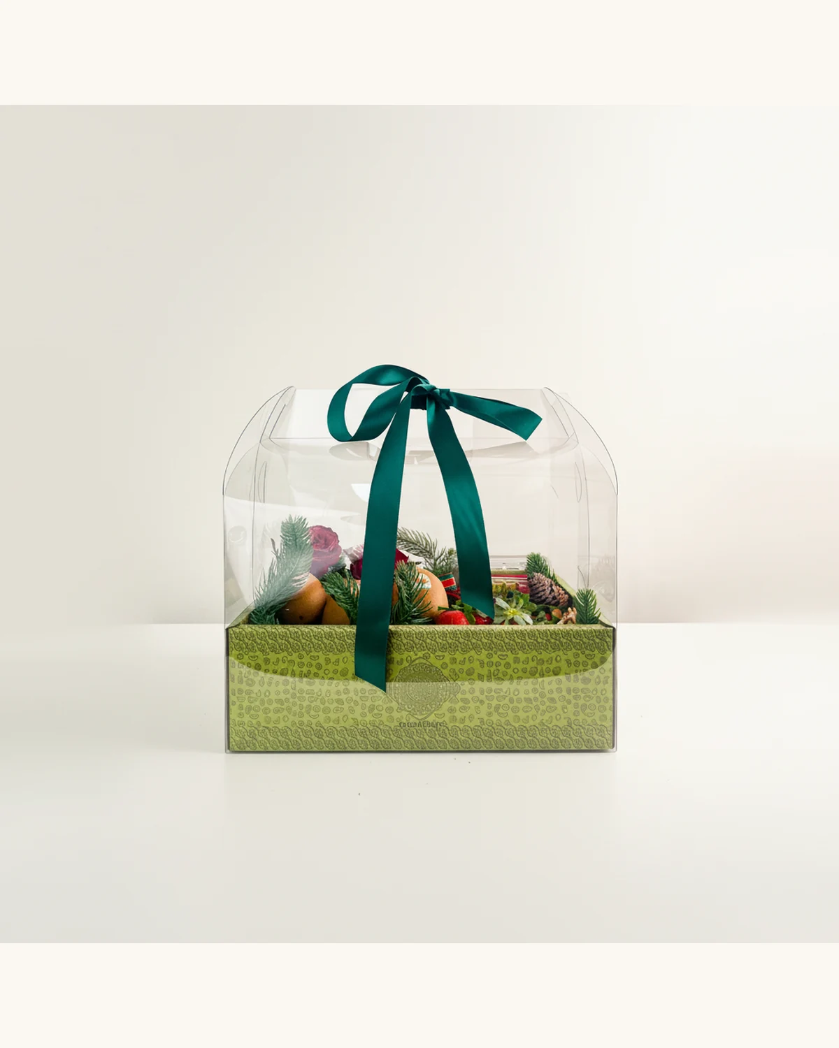 Christmas Portable Fresh Fruit Gift Box — Kiwi, Mango, Strawberry, Red Rose, Pine Branches, Pine Cone, Green Ribbon, Transparent Portable Gift Box
