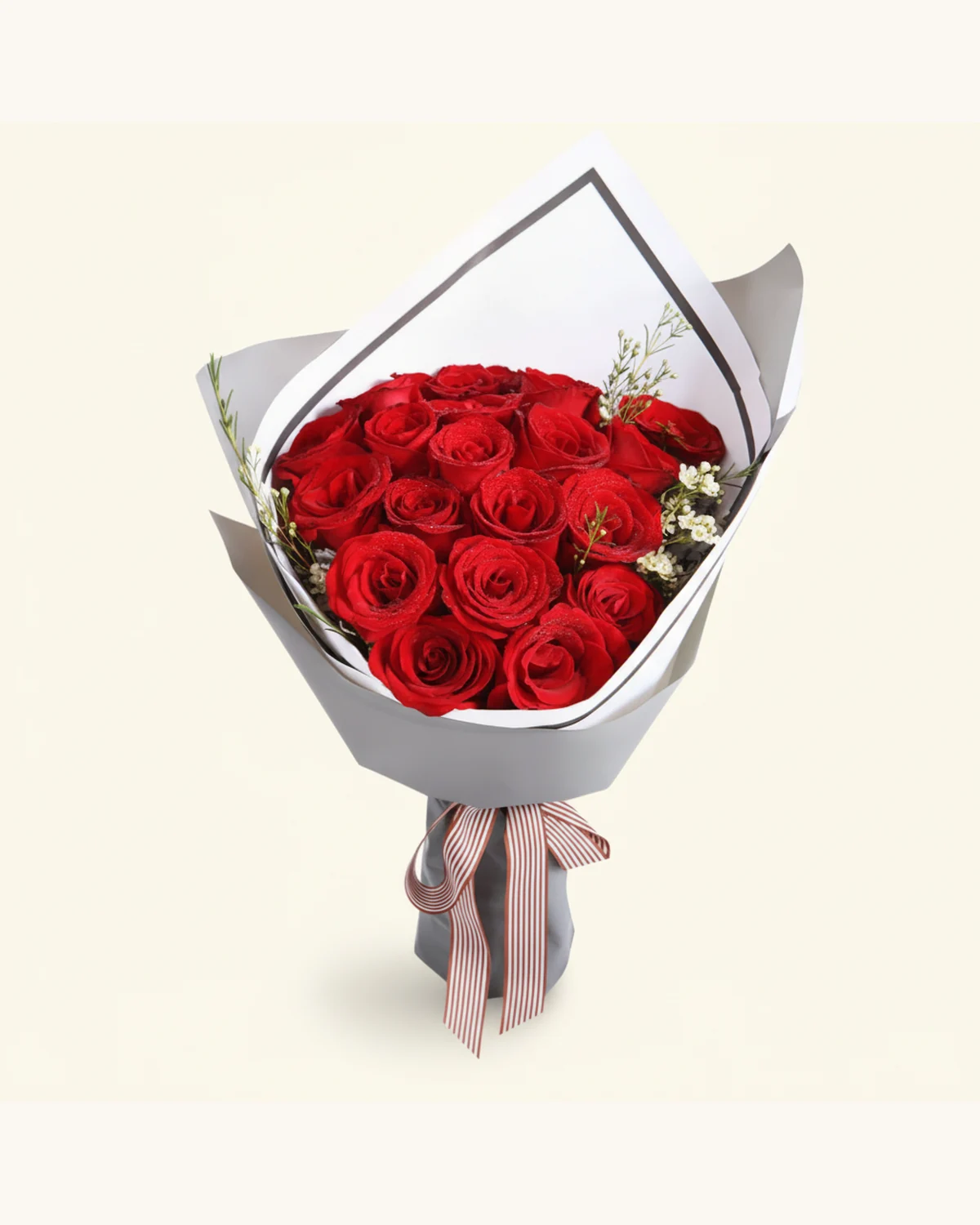 紅玫瑰臘梅新年花束 — 紅玫瑰、白色臘梅、灰色包裝紙、條紋絲帶