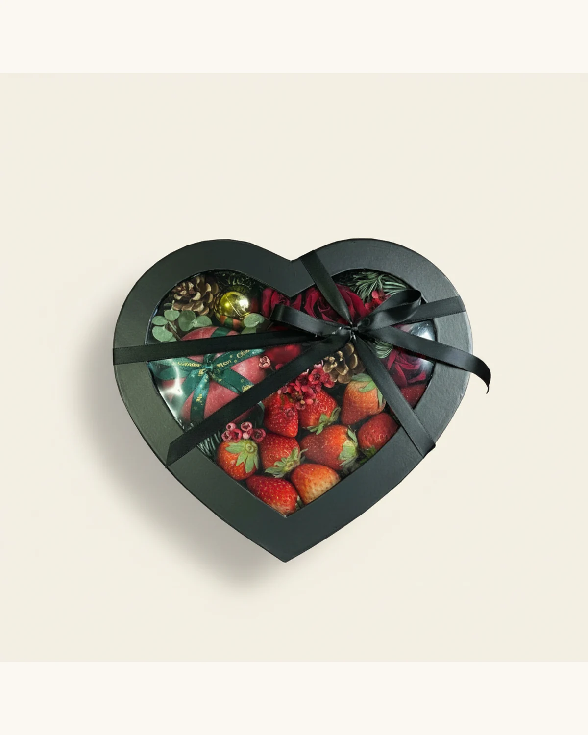 Christmas Heart-Shaped Fruit and Flower Gift Box — Apple, Strawberries, Red Roses, Pine Cones, Eucalyptus Leaves, Christmas Ornament, Heart-shaped Window Gift Box, Ribbon
